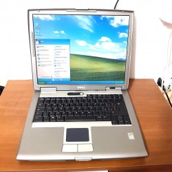 ** DELL 18068 Schermo 15" Windows XP Seriale Parallela