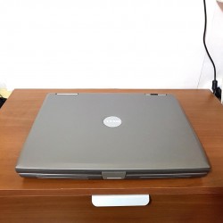 ** DELL 18068 Schermo 15" Windows XP Seriale Parallela