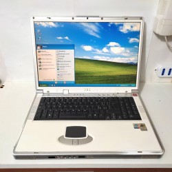 Notebook 21051 Portatile con schermo 17 pollici Windows XP Seriale